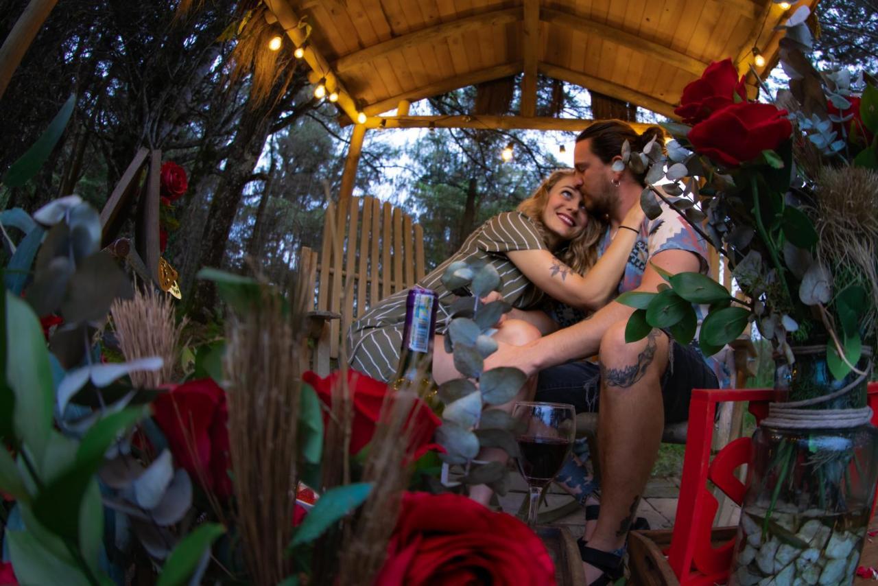Levit Glamping - Hotel Guatape Penol (Adults Only) Zewnętrze zdjęcie