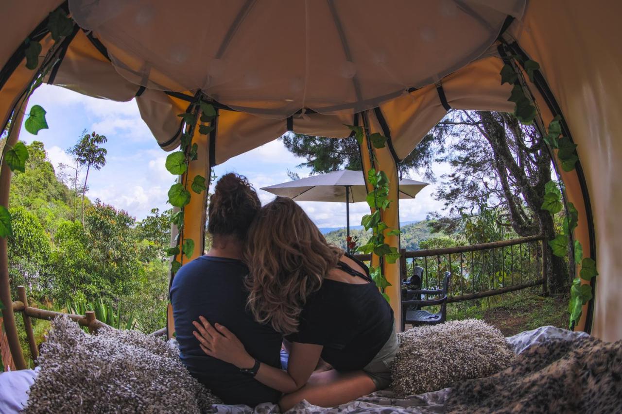 Levit Glamping - Hotel Guatape Penol (Adults Only) Zewnętrze zdjęcie