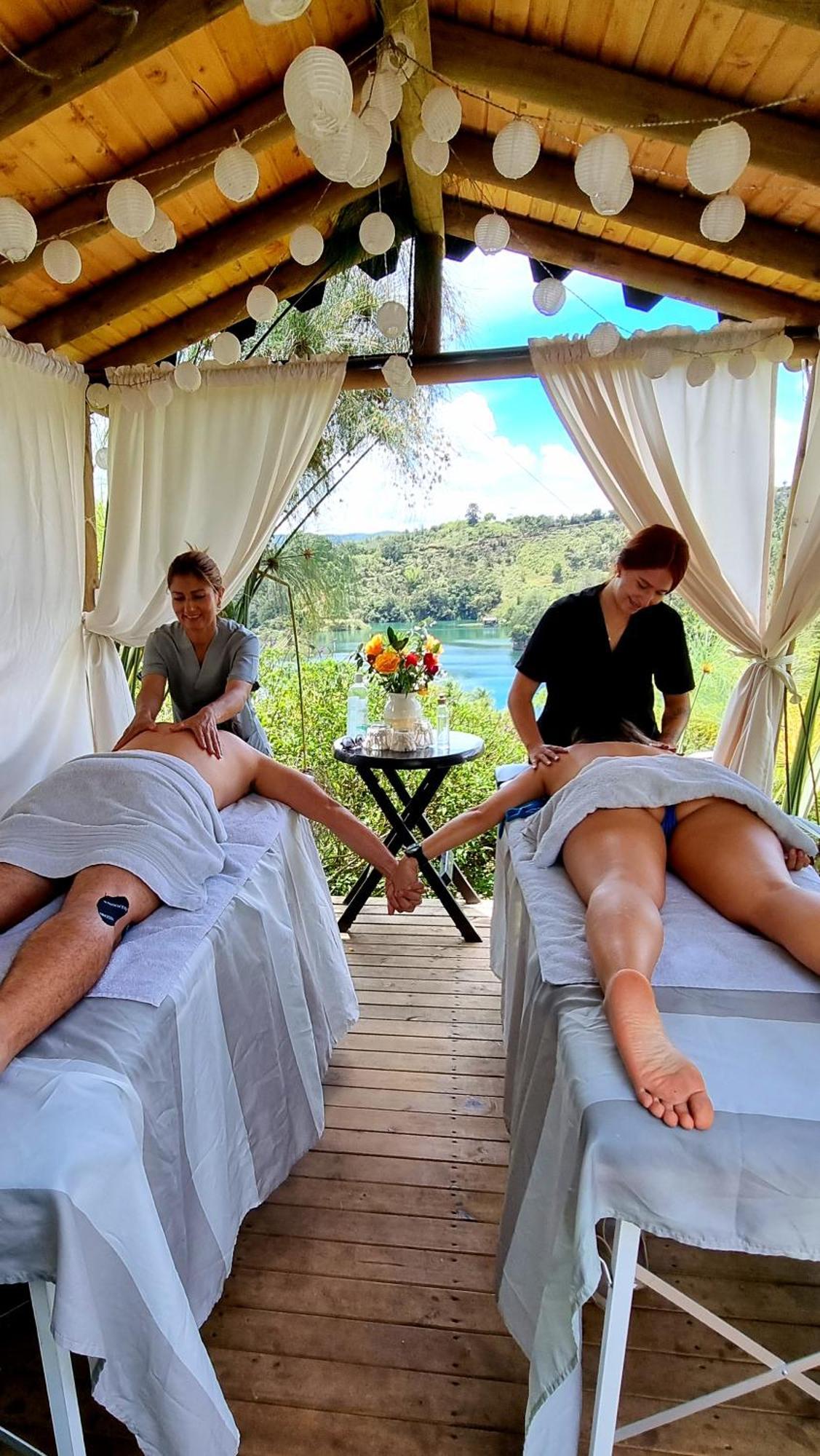 Levit Glamping - Hotel Guatape Penol (Adults Only) Zewnętrze zdjęcie