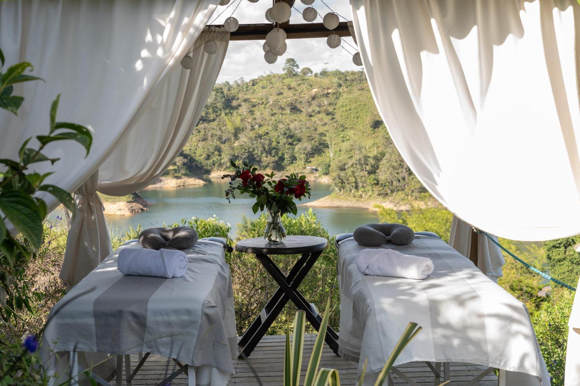 Levit Glamping - Hotel Guatape Penol (Adults Only) Zewnętrze zdjęcie