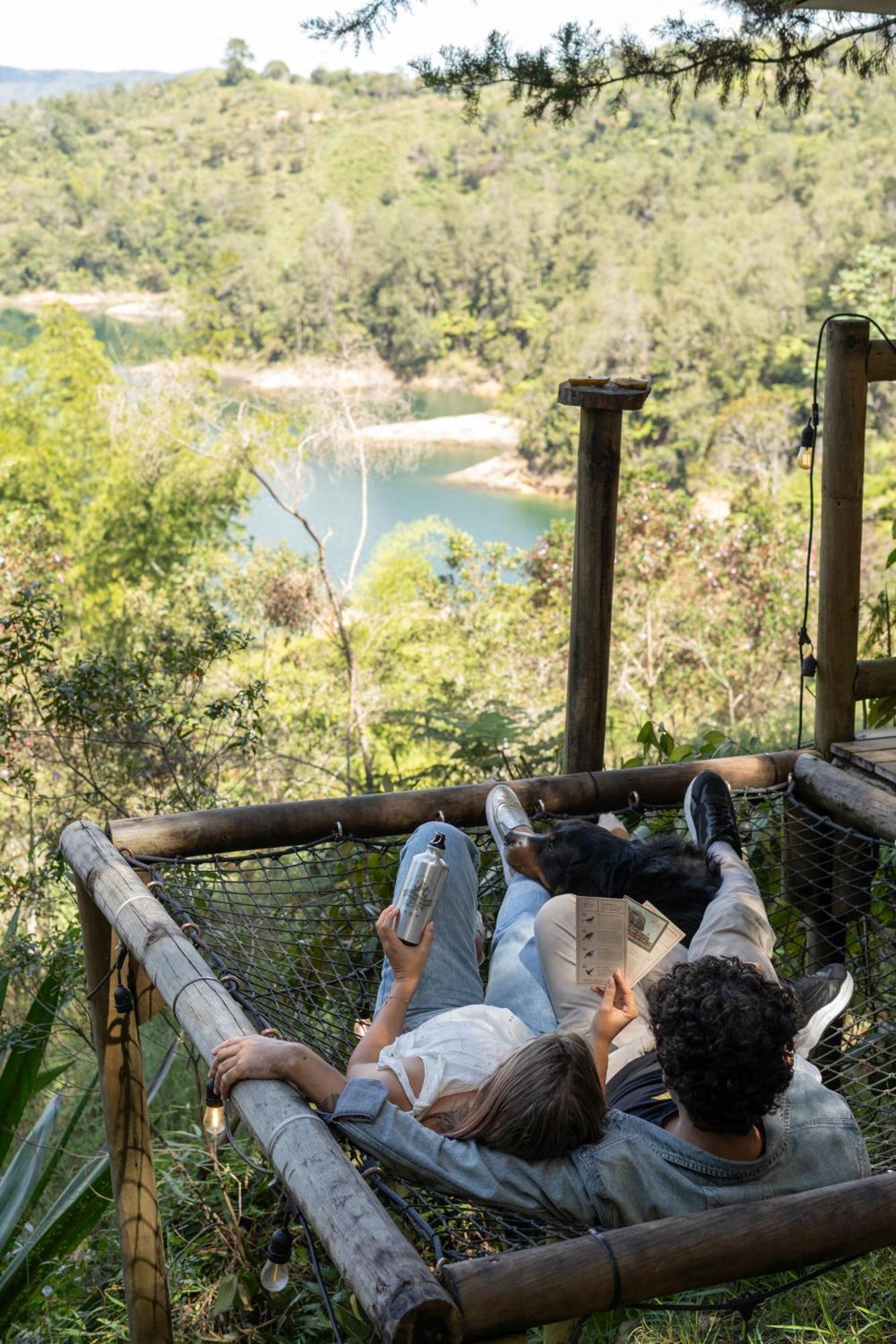 Levit Glamping - Hotel Guatape Penol (Adults Only) Zewnętrze zdjęcie